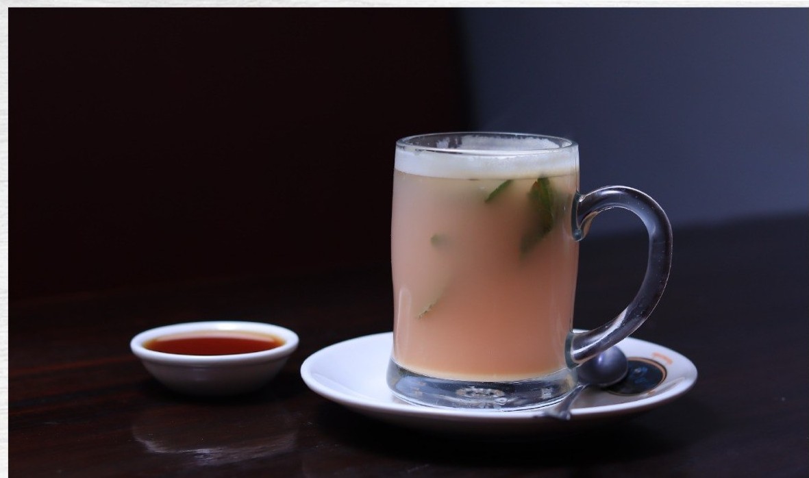 Cinnamon Dawa Tea at Olive & Grill