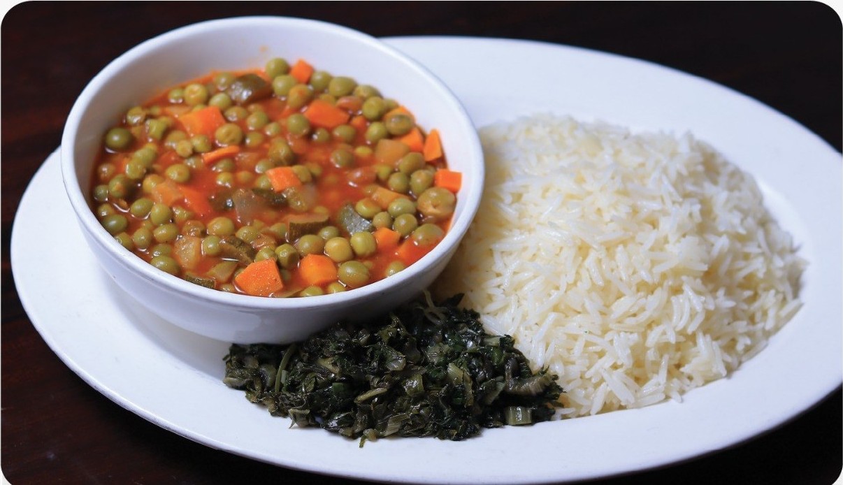 Minji with Rice / Ugali / Chapati at Olive & Grill