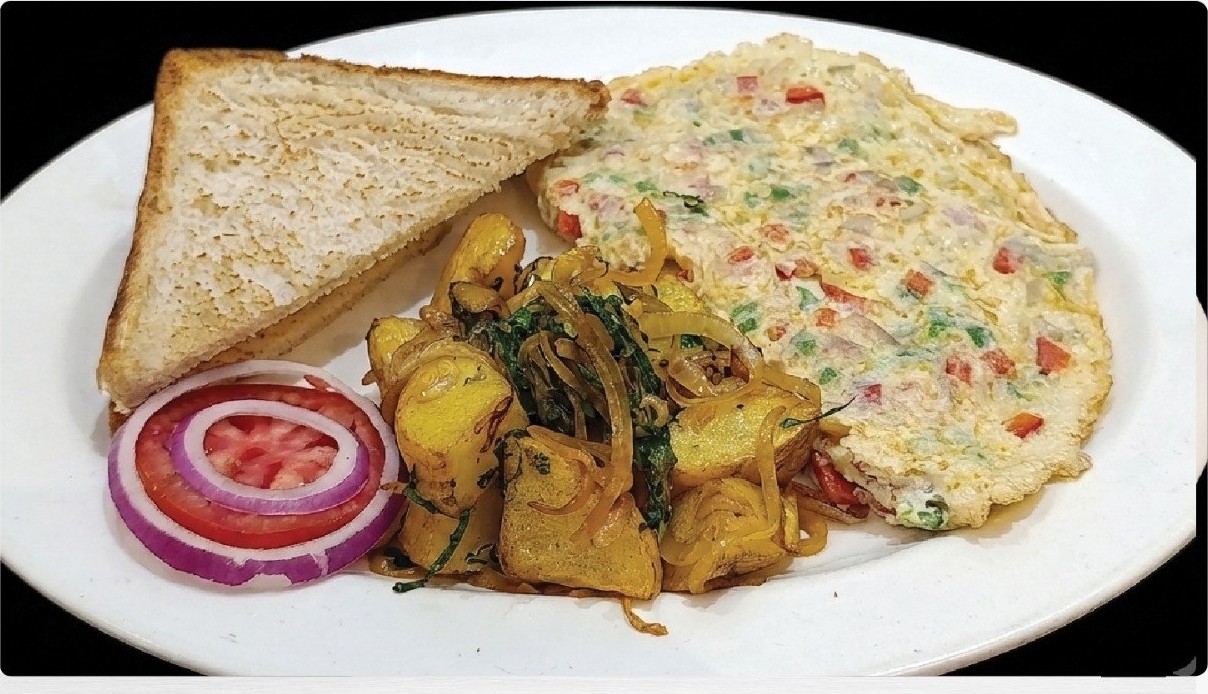 Spanish Omelette, Toast with Home Fries at Olive & Grill